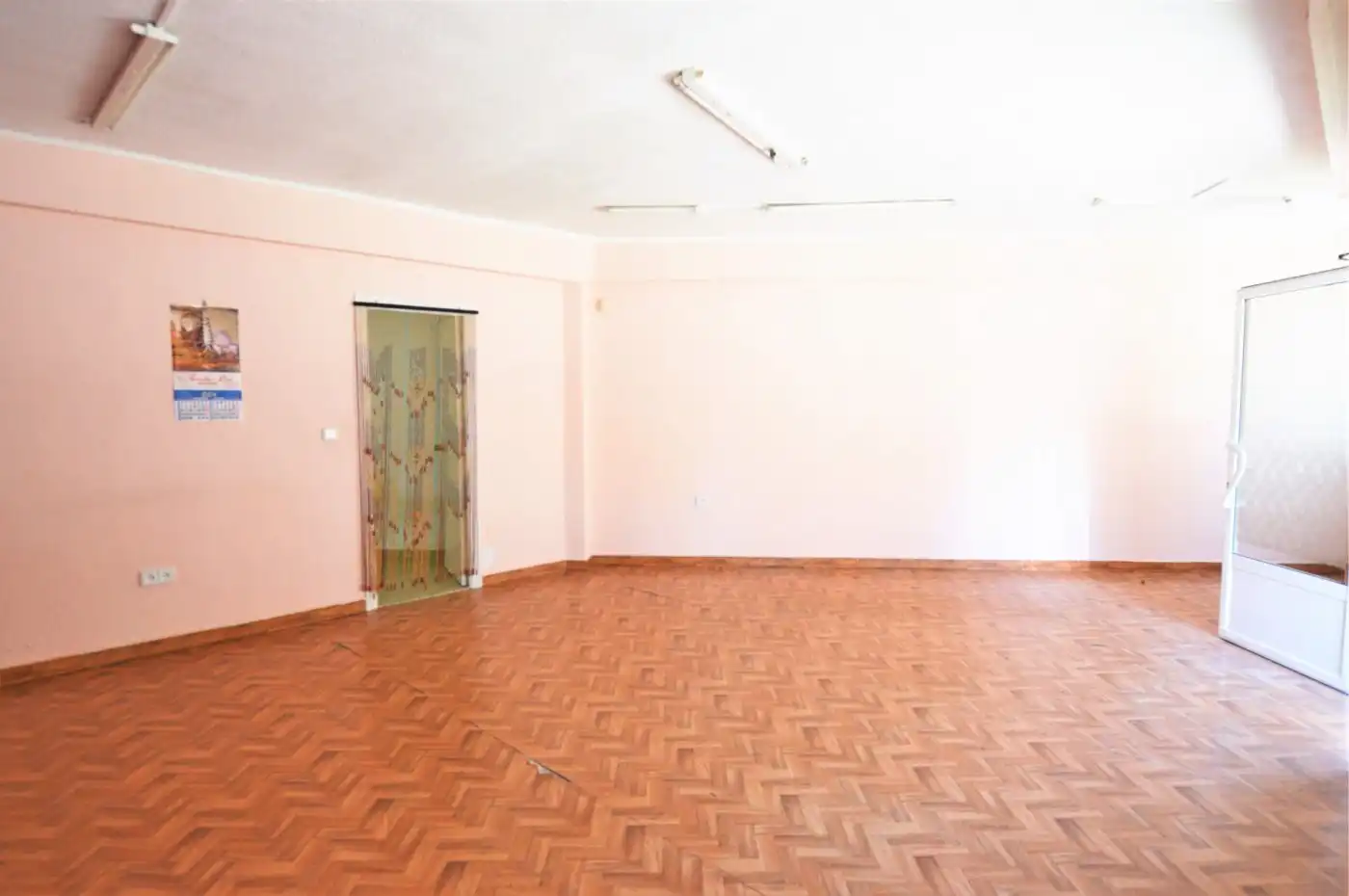 Local comercial en alquiler en Plaza de Toros - Avenida Chapí - Trinquete, imagen 4