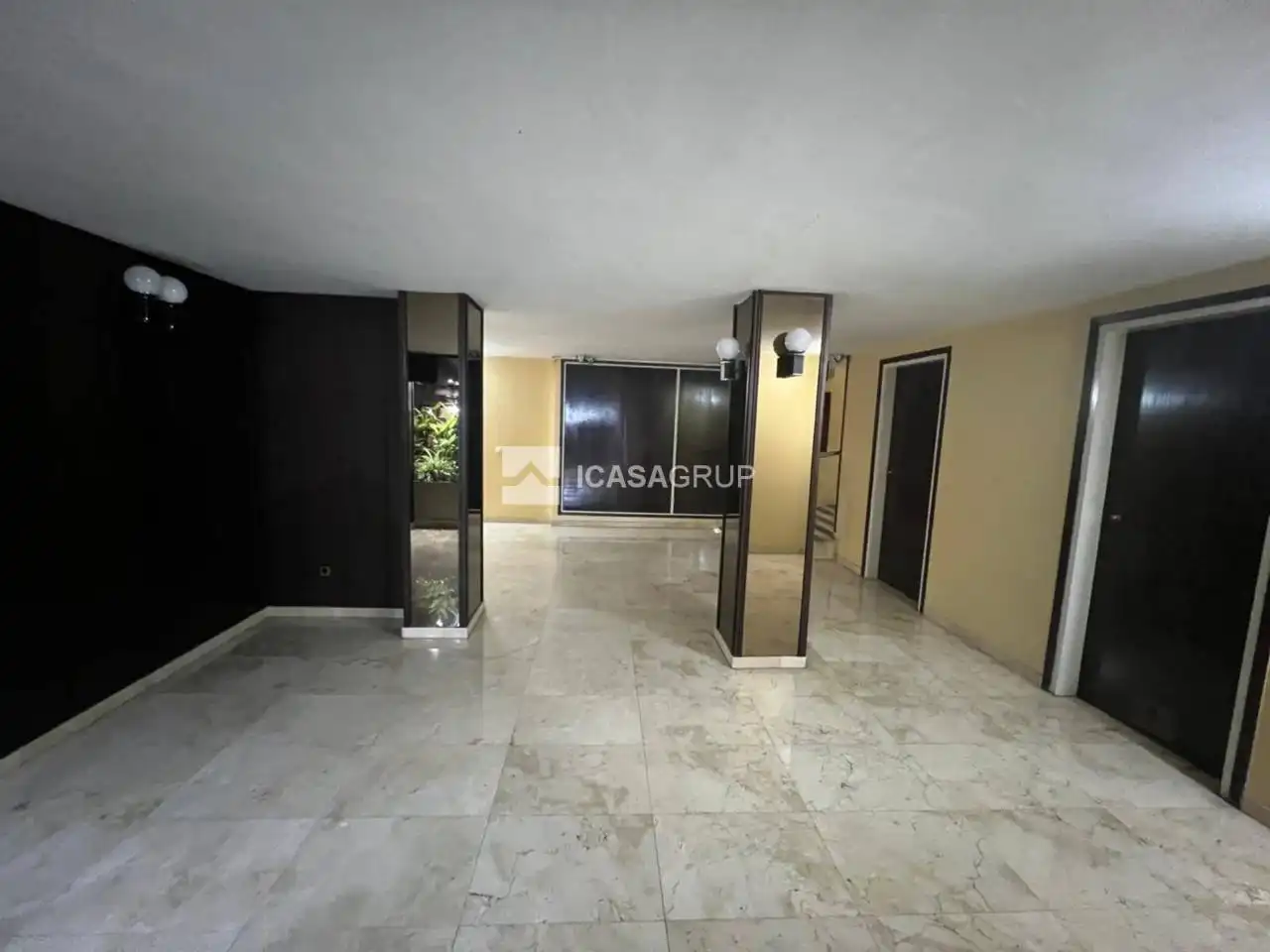 Flat for sale in Sant Cugat del Vallès  with Air Conditioner, Parquet flooring and Balcony