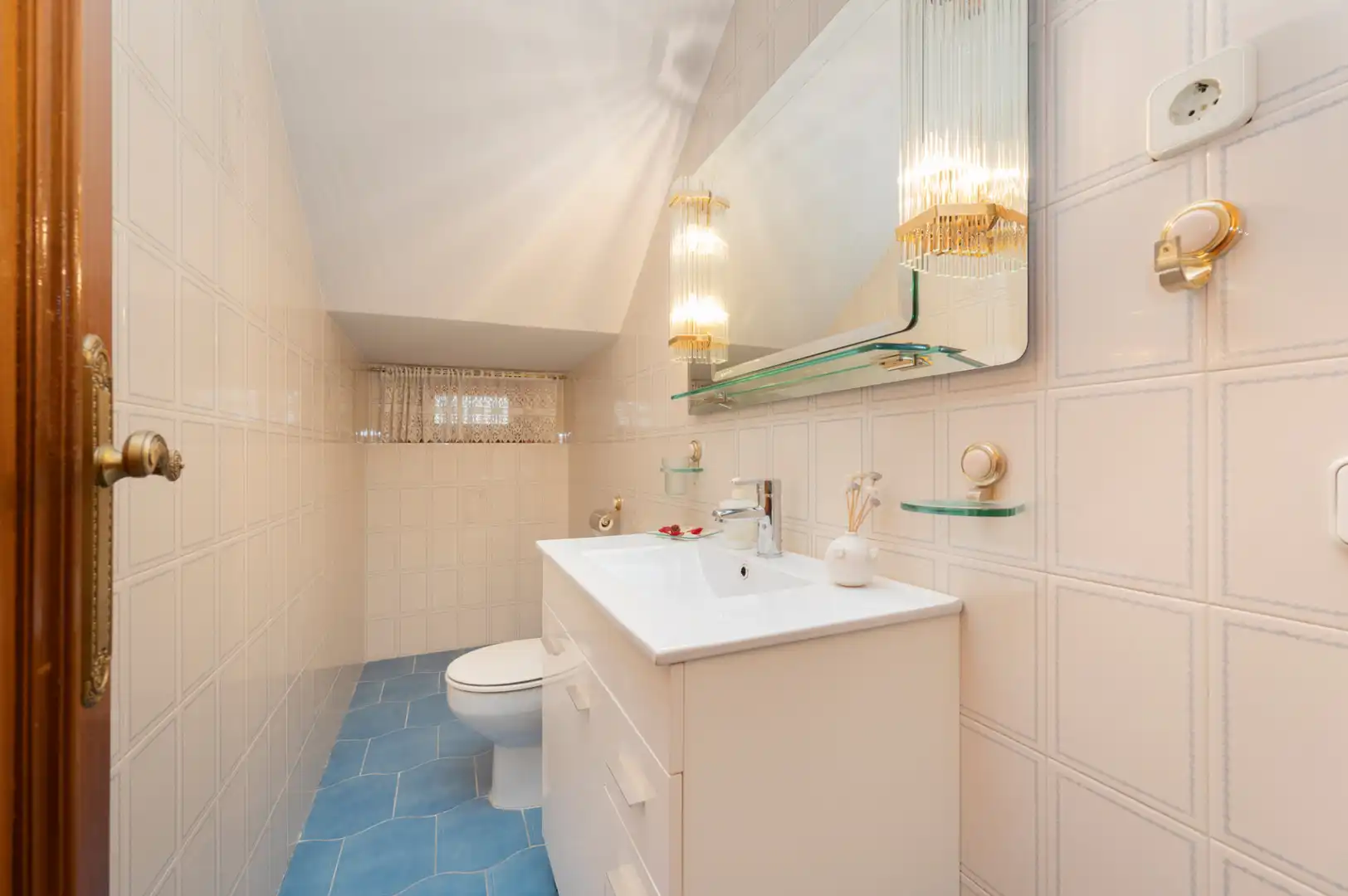 Baño de Casa o chalet en venta en Colmenar Viejo con Calefacción, Parquet y Terraza