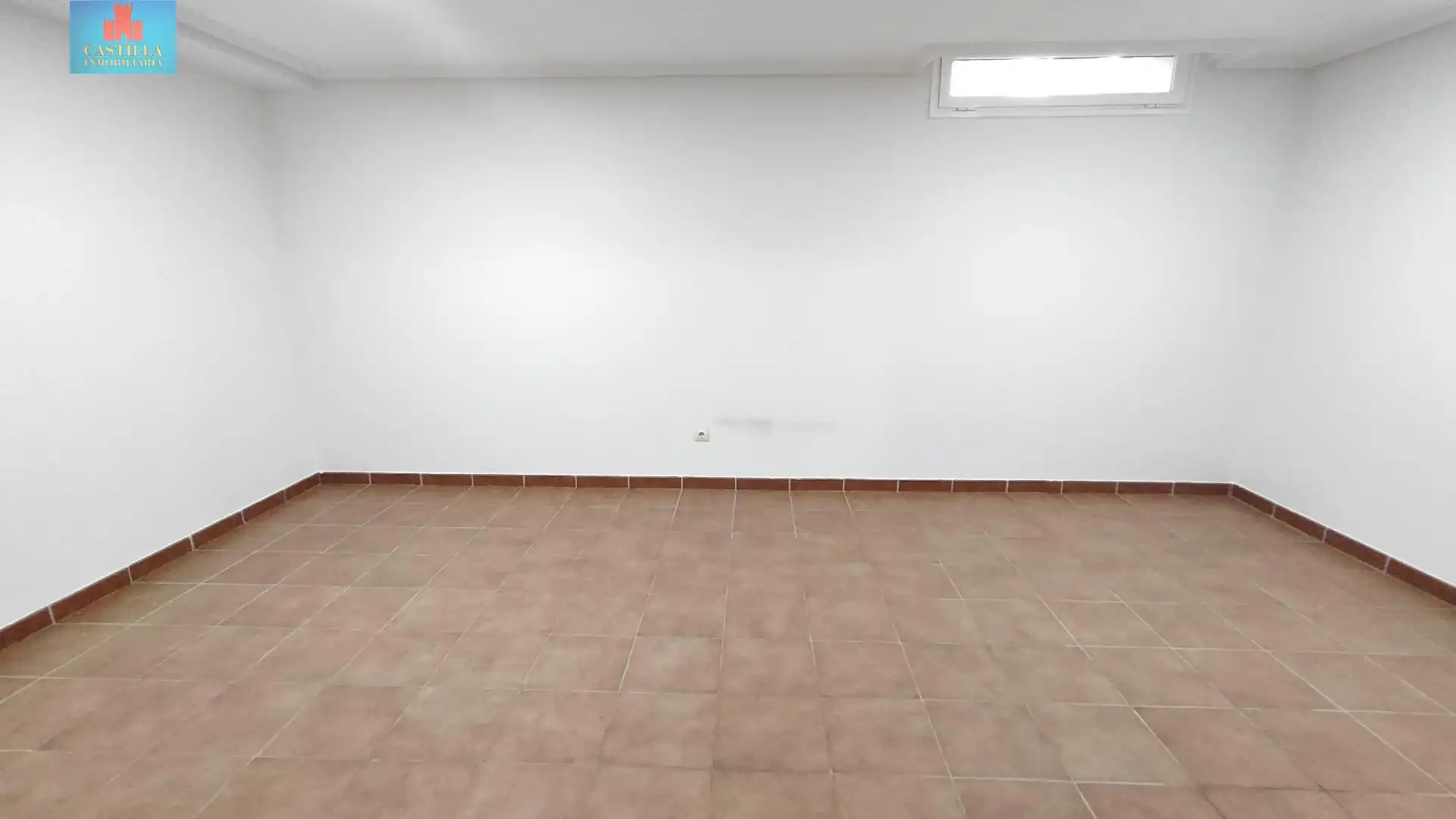Casa adosada en venda en Hervencias