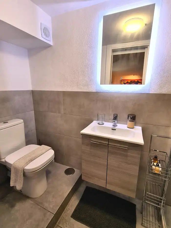 Bany de Edifici en venda en Cómpeta