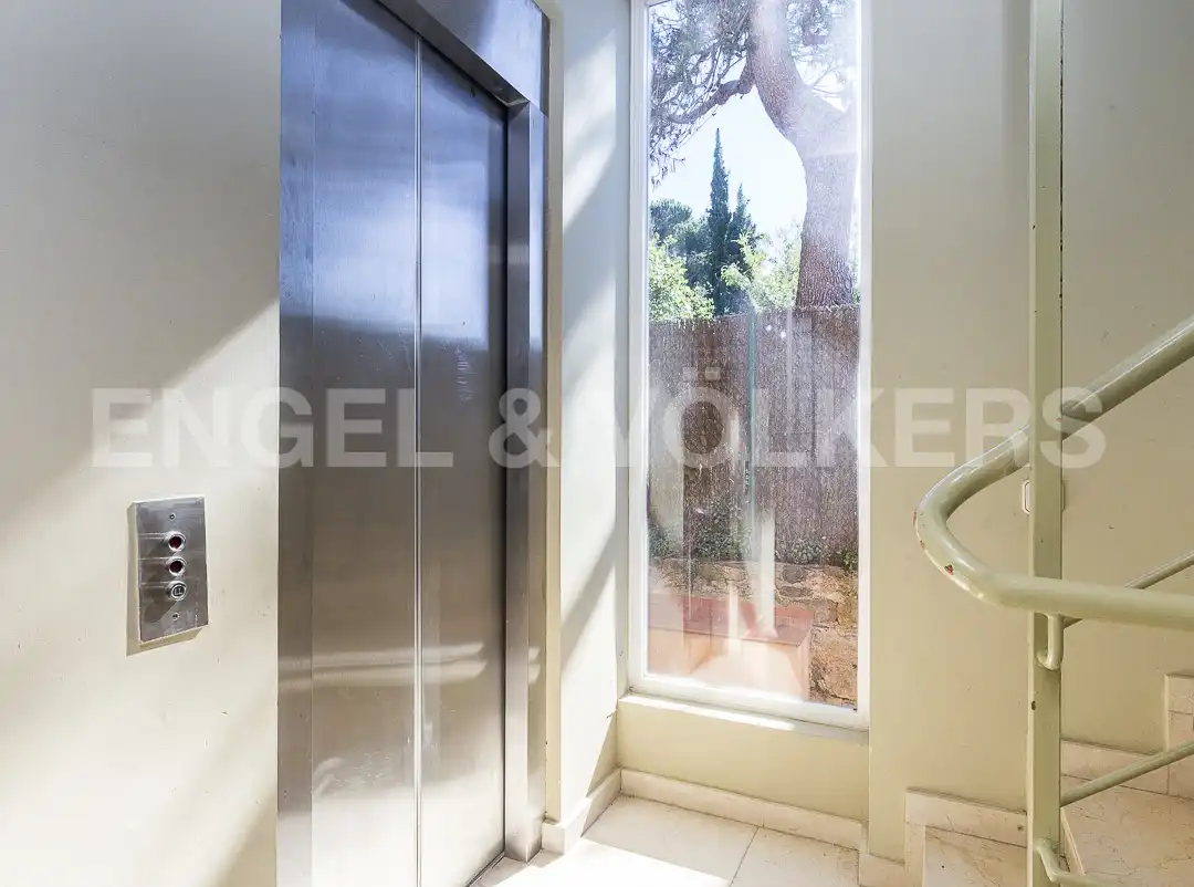 Exterior view of Houses for sale in Barcelona  with Heating, Private garden and Parquet flooring
