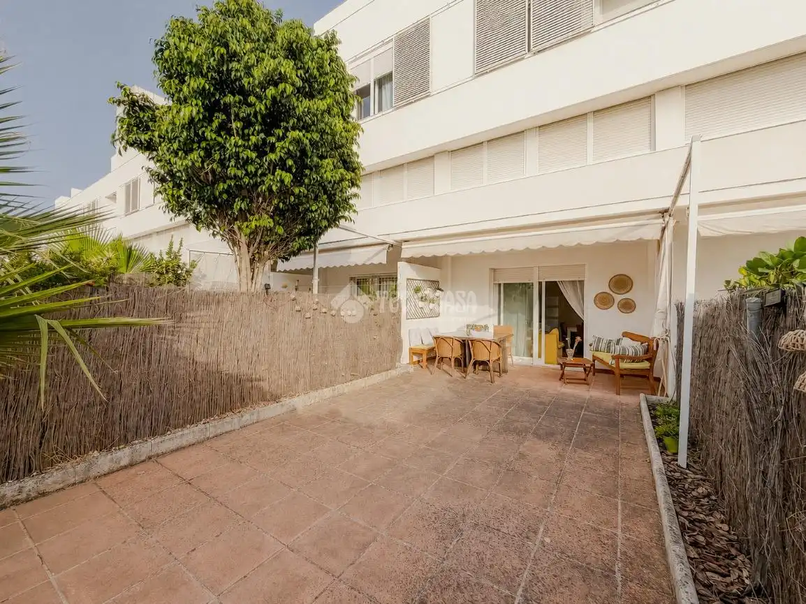 Terraza de Piso en venta en Rota con Aire acondicionado, Calefacción y Jardín privado