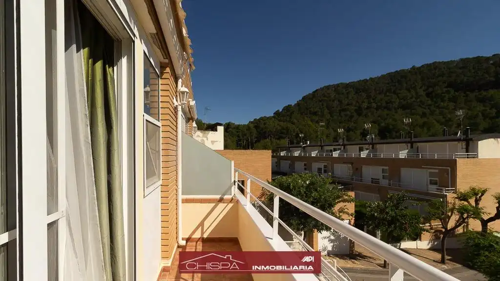 Terrasse von Einfamilien-Reihenhaus zur Miete in Náquera mit Heizung, Privatgarten und Terrasse
