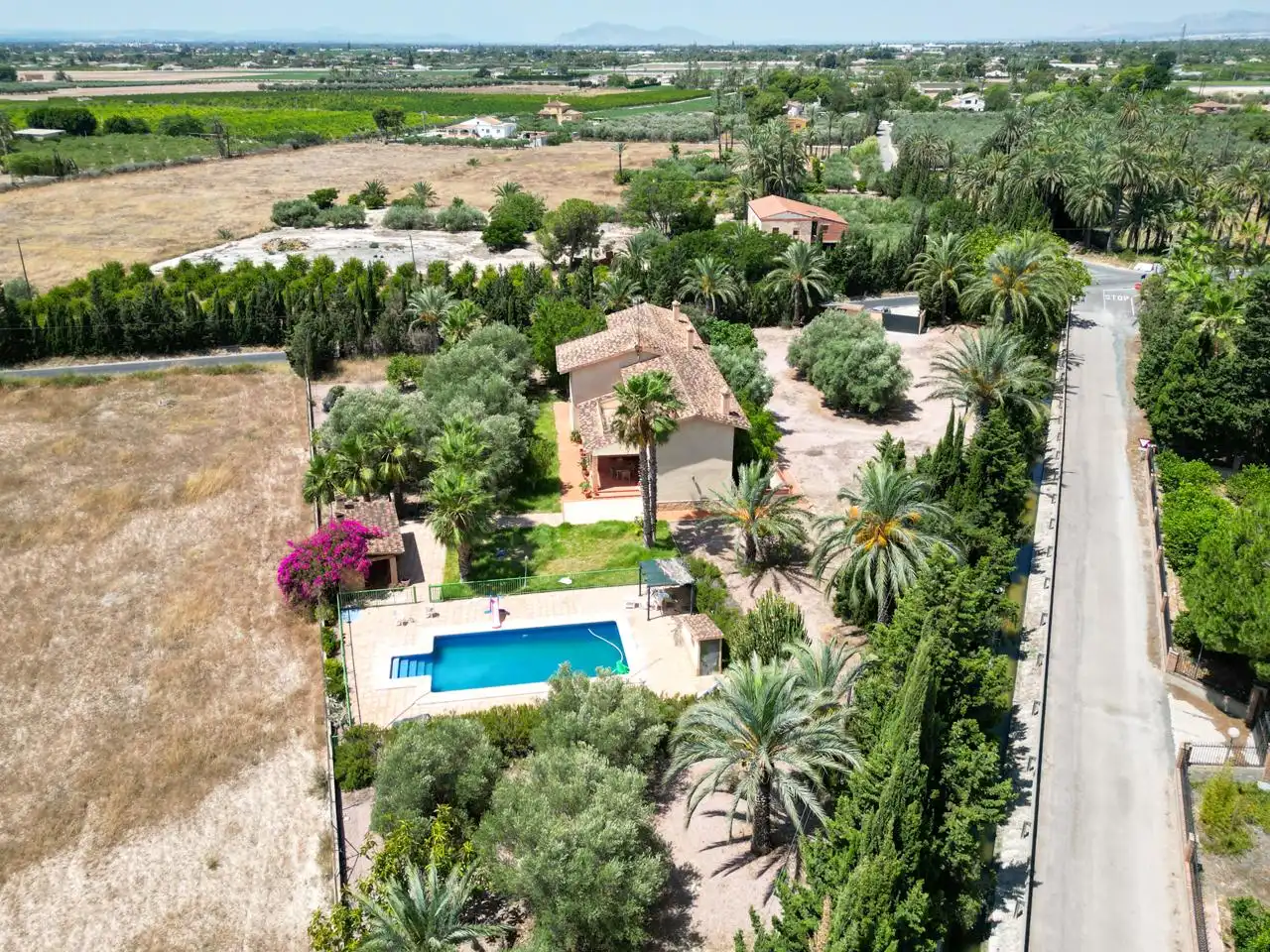 Vista exterior de Casa o xalet en venda en Elche / Elx amb Calefacció, Terrassa i Traster