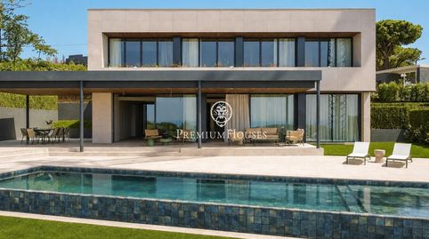 Exclusivas casas de obra nueva con vistas frontales al mar