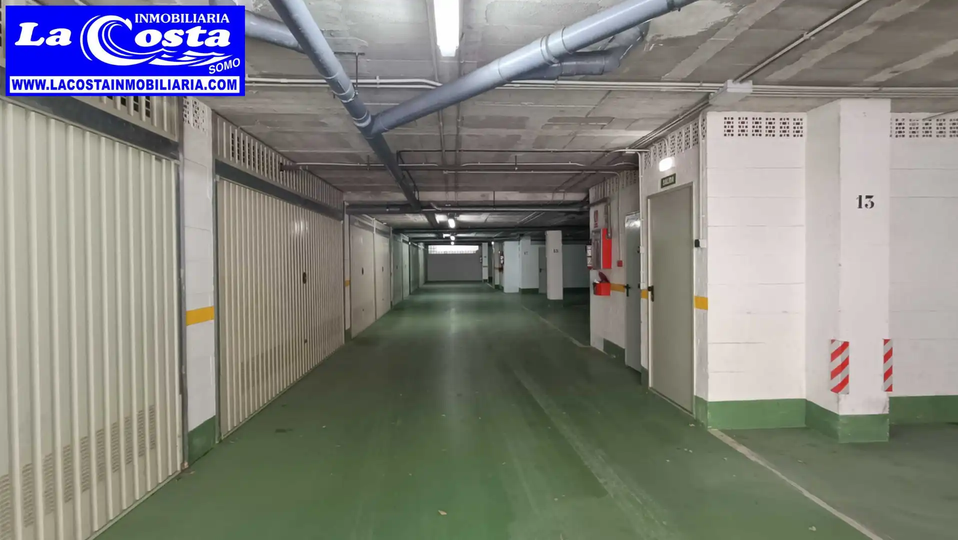 Parkplatz von Wohnung zum Verkauf in Ribamontán al Mar mit Heizung, Ofen und Waschmaschine