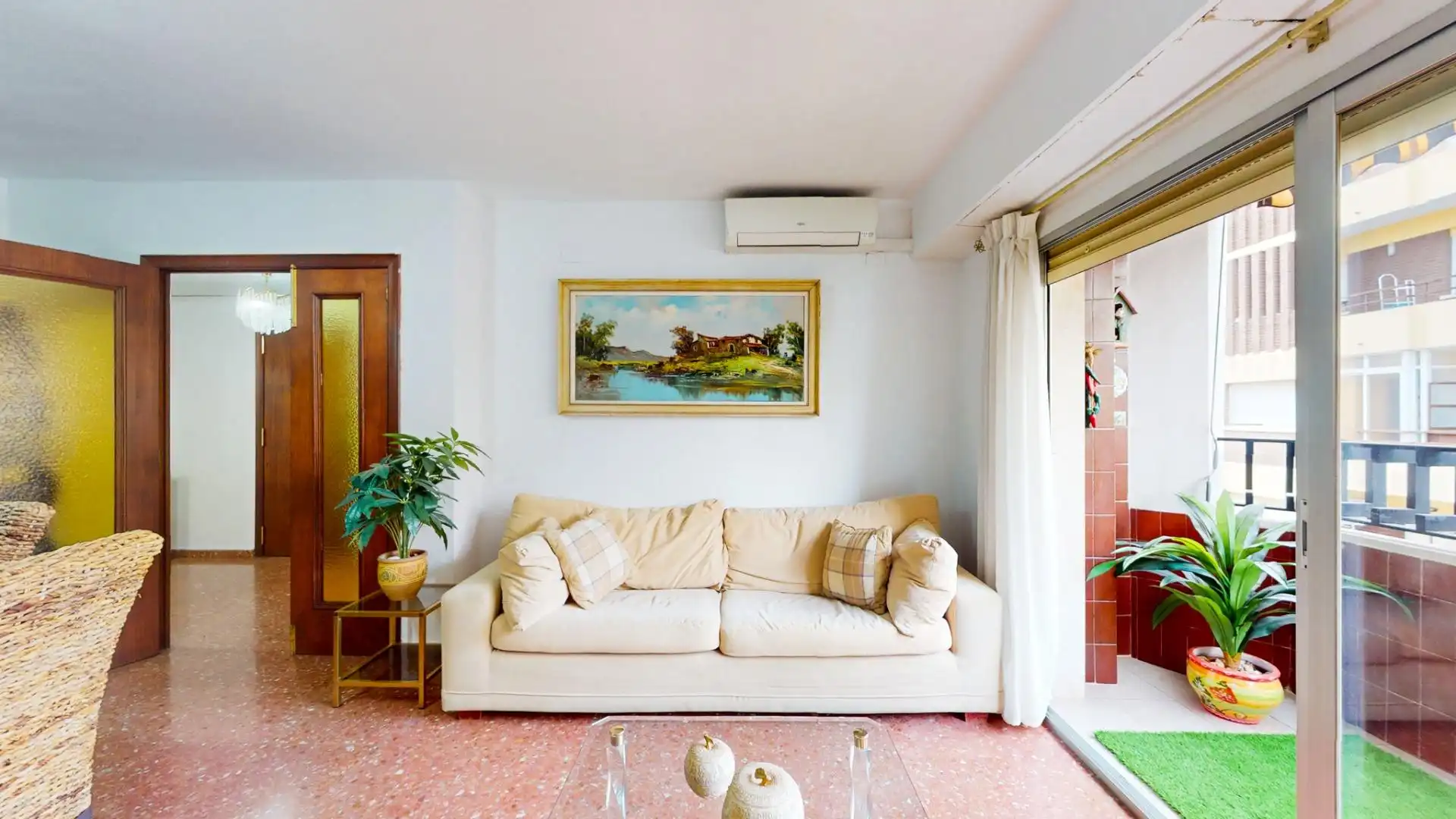 Appartamento con terrazza in vendita a Calle GABRIEL MIRO