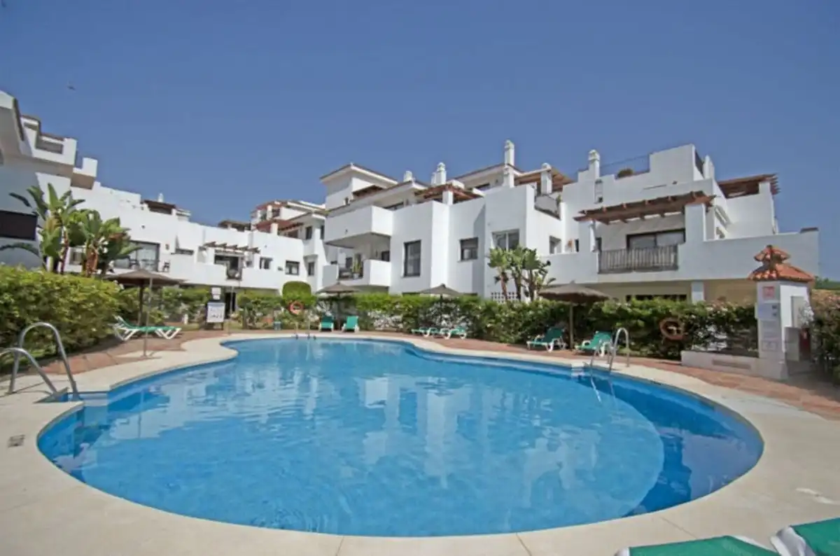 Rez-de-chaussée avec piscine à vendre à La Alcaidesa, imagen 12