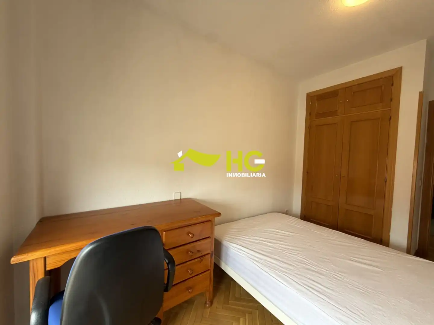 Bedroom of Flat for rent in Villaviciosa de Odón  with Heating, Parquet flooring and Furnished