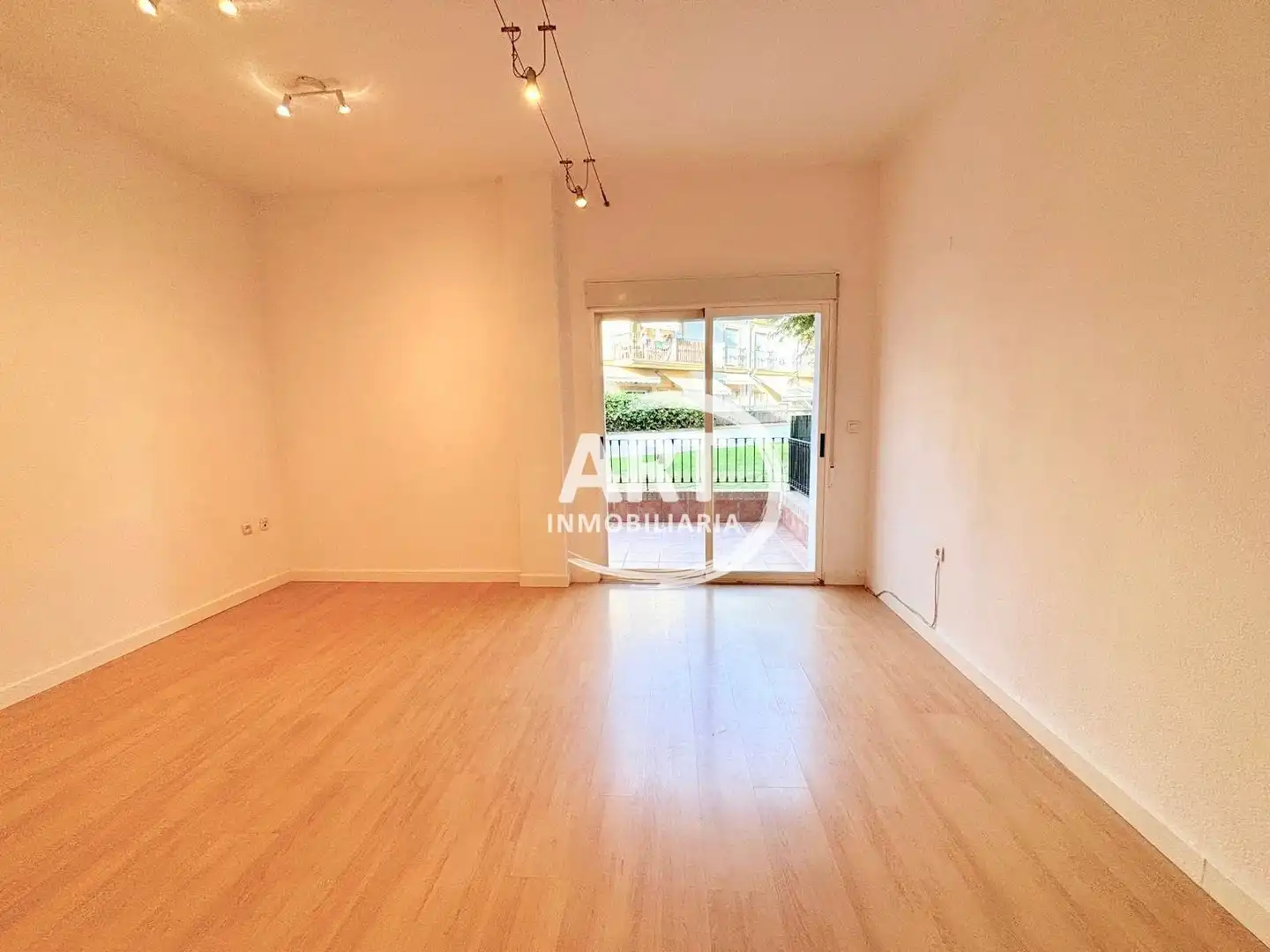 Flat for rent in Cortes Valencianas, Montesol