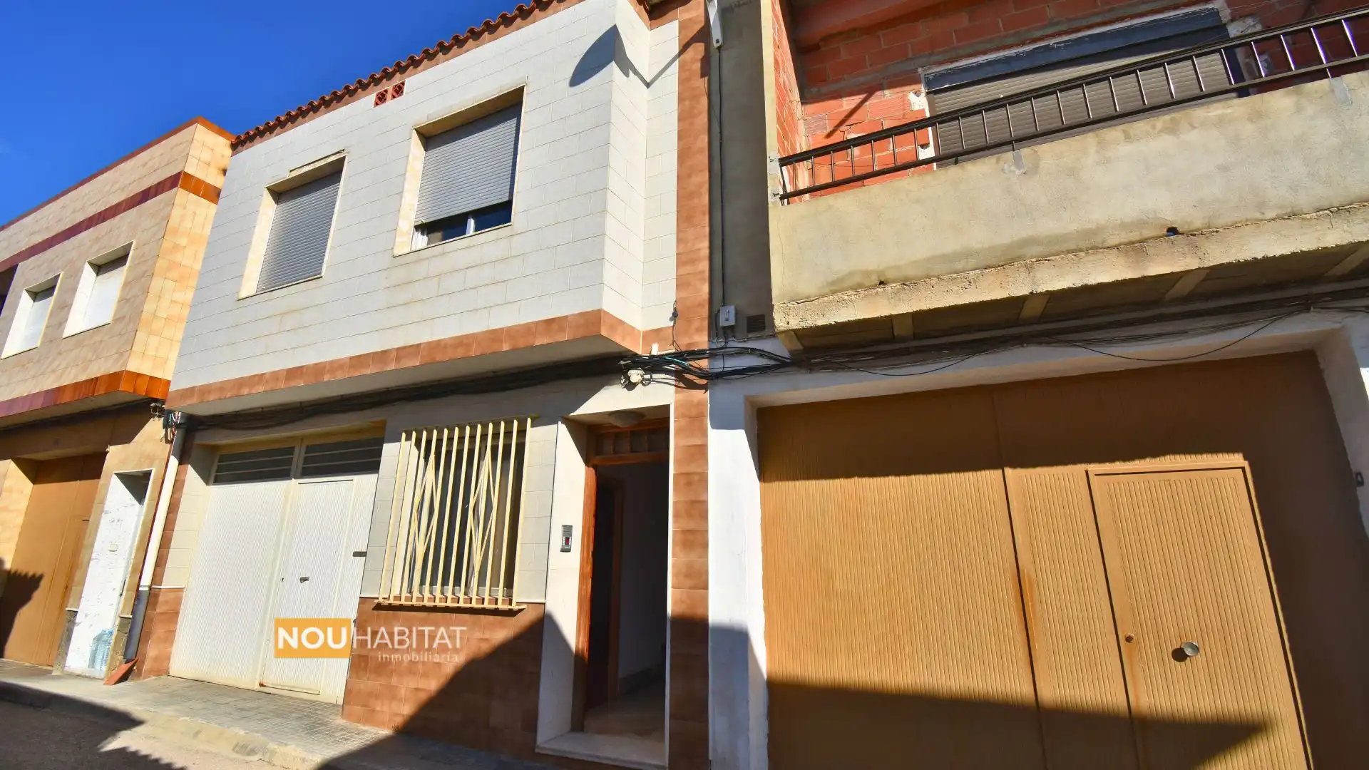 Vista exterior de Casa o chalet en venta en Montserrat con Terraza y Trastero