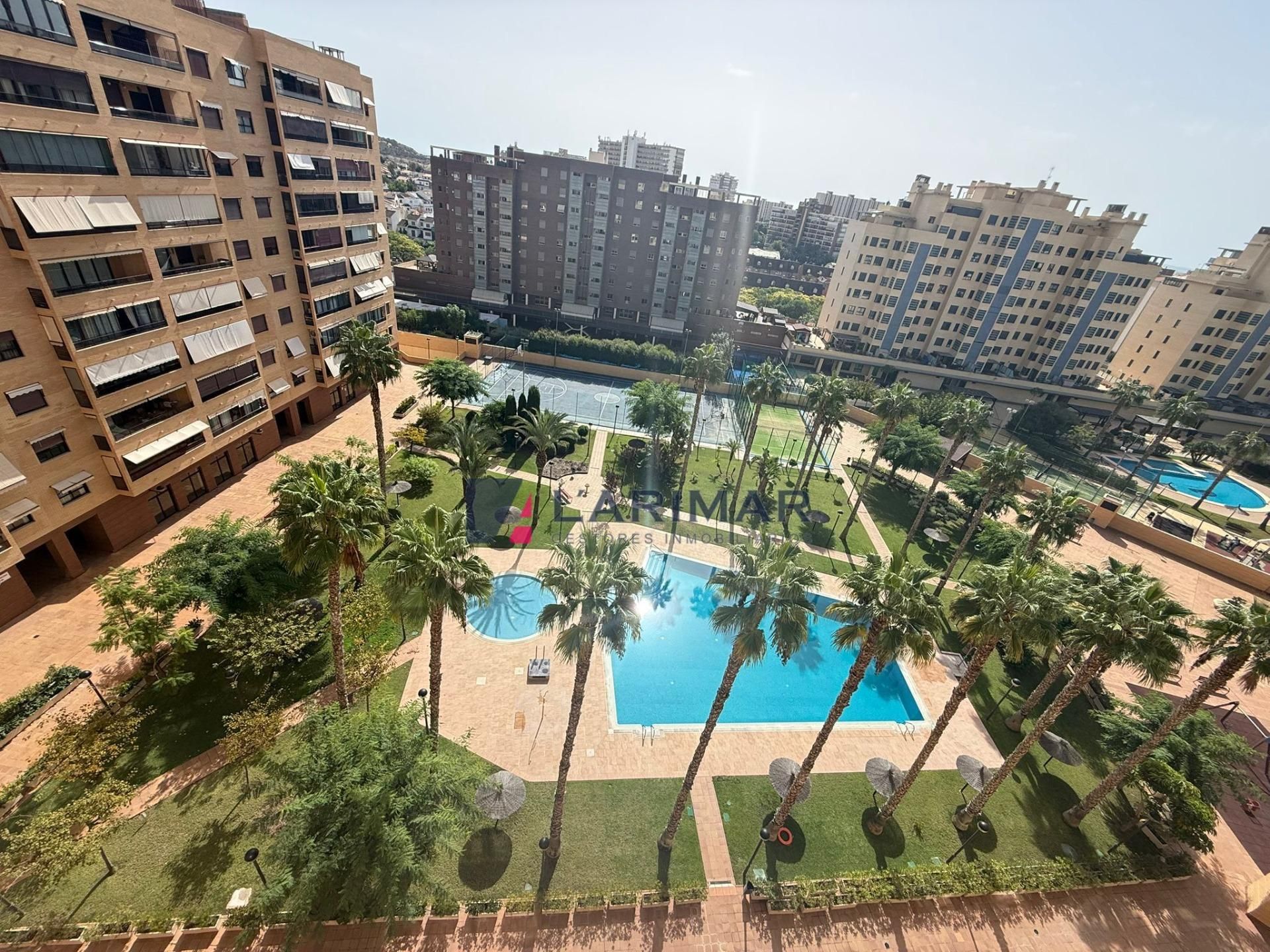 Piscina de Pis de lloguer en Alicante / Alacant amb Aire condicionat, Calefacció i Jardí privat