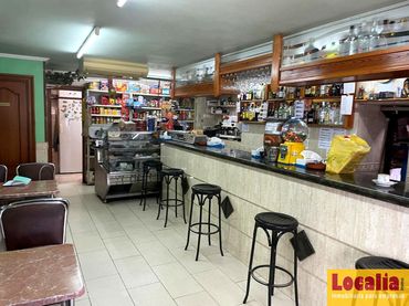 Casa amb balcó en venda a Revilla