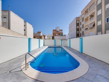 Apartament amb piscina en venda a Calle SAN LORENZO 4