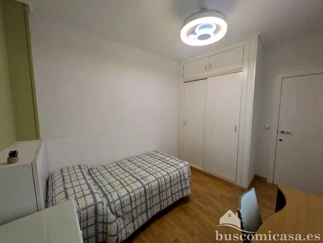 Habitació a Calle del Marqués de Linares, Centro ciudad