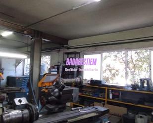 Nau industrial en venda en Badalona