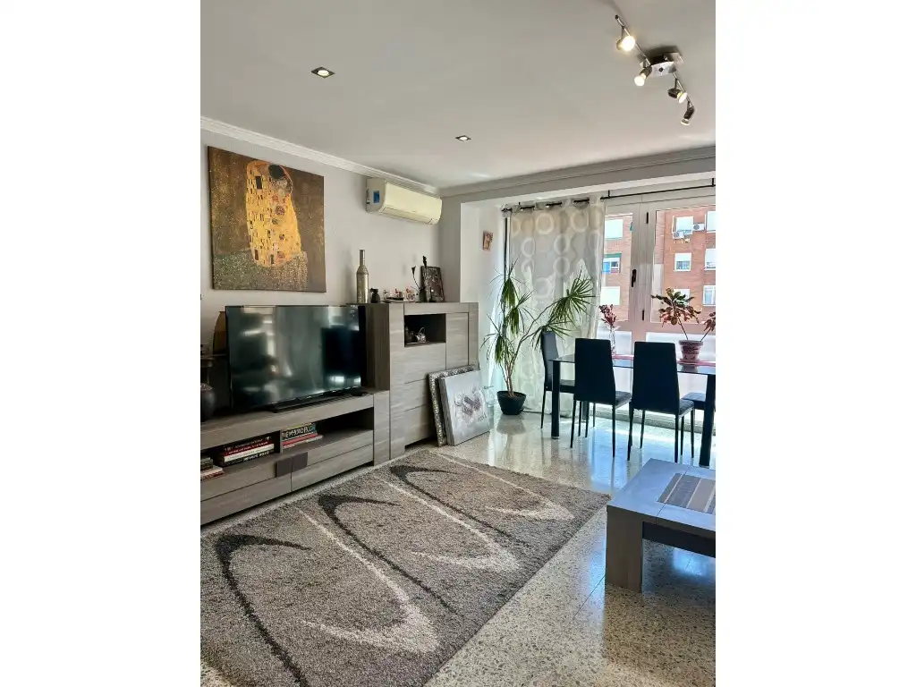 Sala d'estar de Pis en venda en Valencia