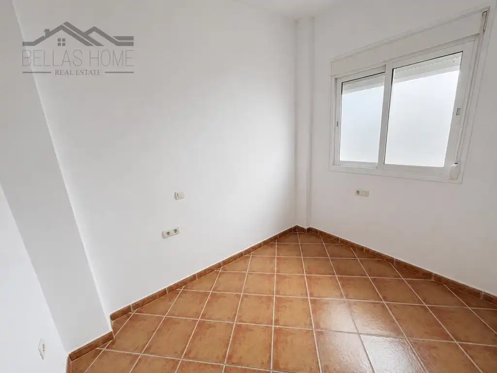 Habitación de Piso en venta en Estepona con Balcón