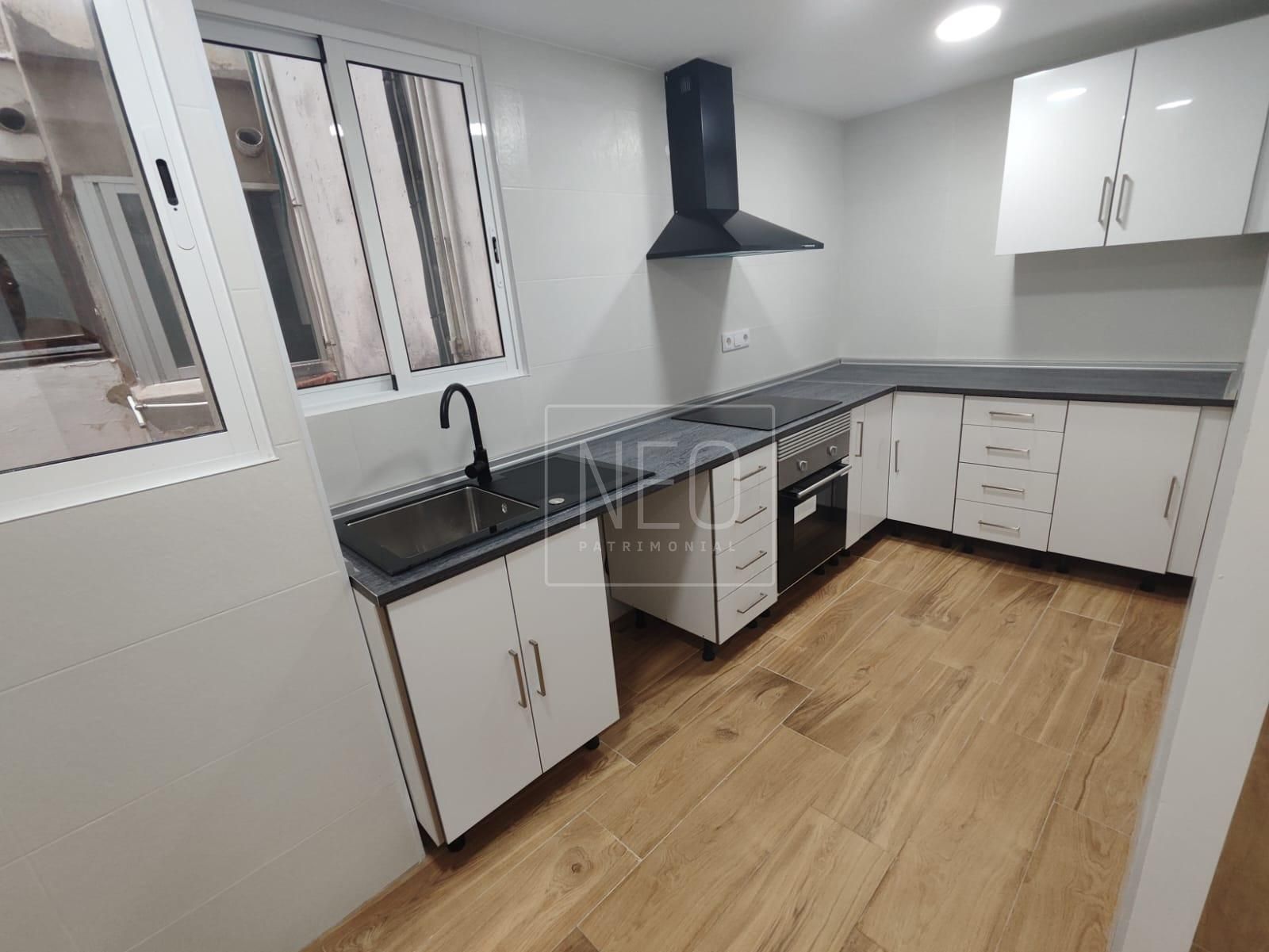 Cuina de Pis en venda en Alzira amb Aire condicionat i Terrassa