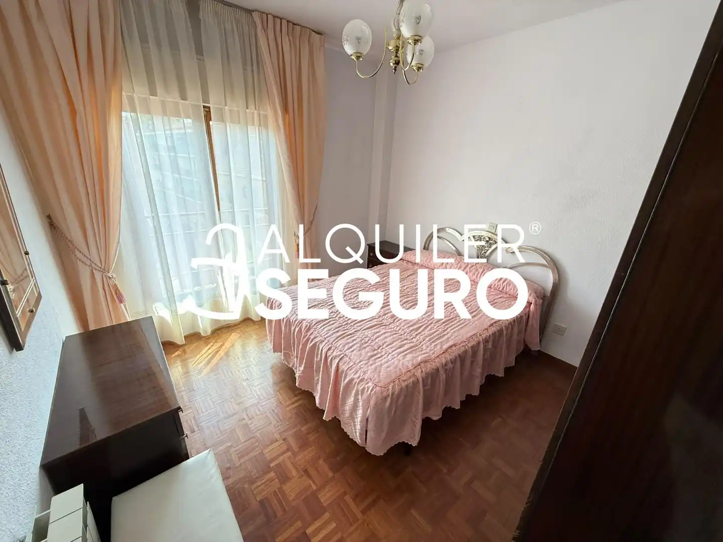 Habitación de Piso de alquiler en Madrid con Aire acondicionado, Calefacción y Terraza