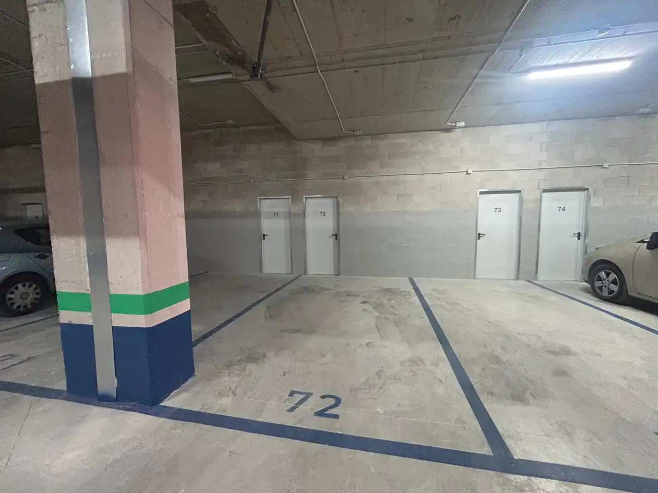 Parking of Flat for rent in Dos Hermanas  with Air Conditioner and Terrace