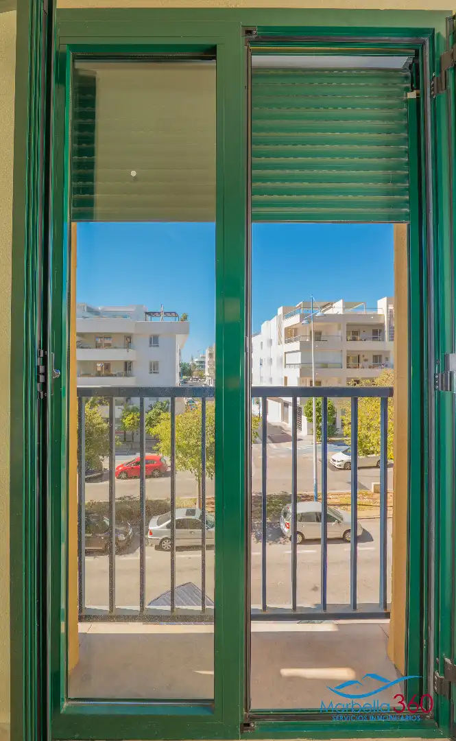 Außenansicht von Wohnung zum Verkauf in Marbella mit Klimaanlage, Terrasse und Abstellraum
