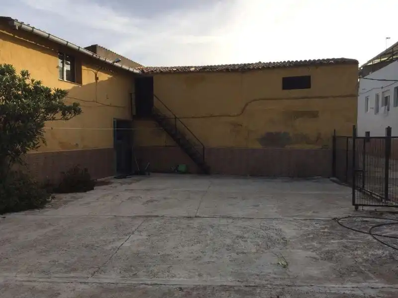 Vista exterior de Nave industrial en venta en Carbajo