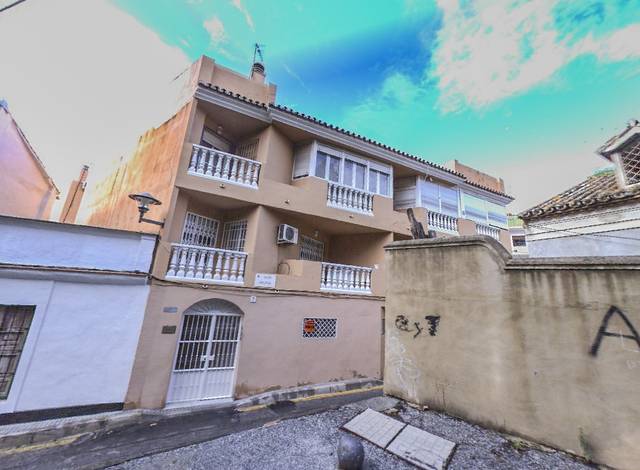 Garaje en Venta en C/ Pintor Joaquín Sorolla en Limonar