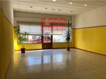 Local comercial en venda a Residencia - Abella