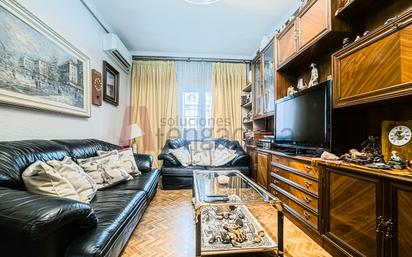 Living room of Flat for sale in  Madrid Capital  with Air Conditioner