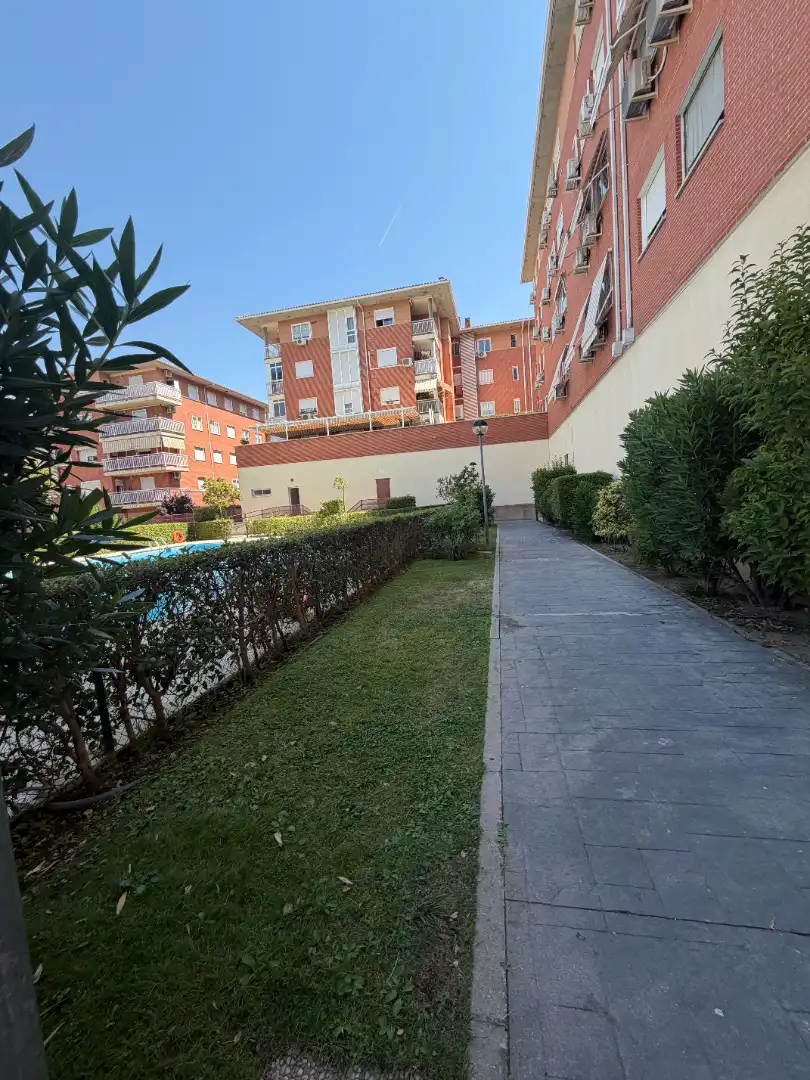 Piscina de Piso en venta en Valdemoro con Aire acondicionado, Calefacción y Parquet