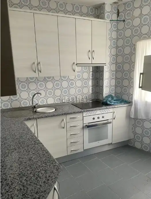Küche von Wohnung zum Verkauf in Madrigalejo mit Heizung und Balkon