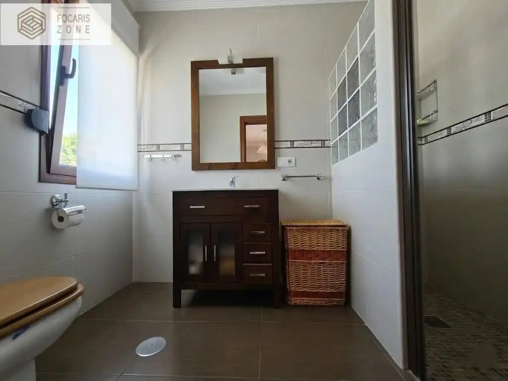 Badezimmer von Wohnung zum Verkauf in Málaga mit Klimaanlage, Heizung und Terrasse