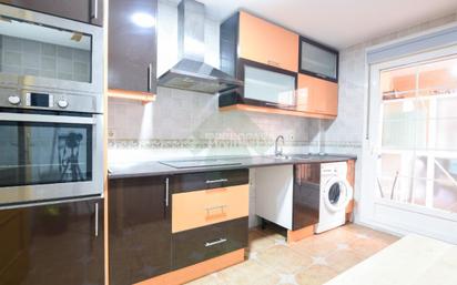 Kitchen of Flat for sale in Valmojado  with Air Conditioner, Heating and Terrace