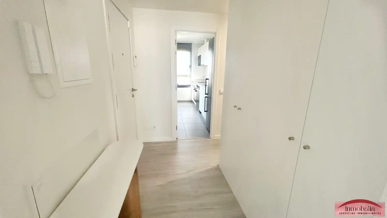 Flat for rent in Sevilla  with Air Conditioner, Terrace and Furnished