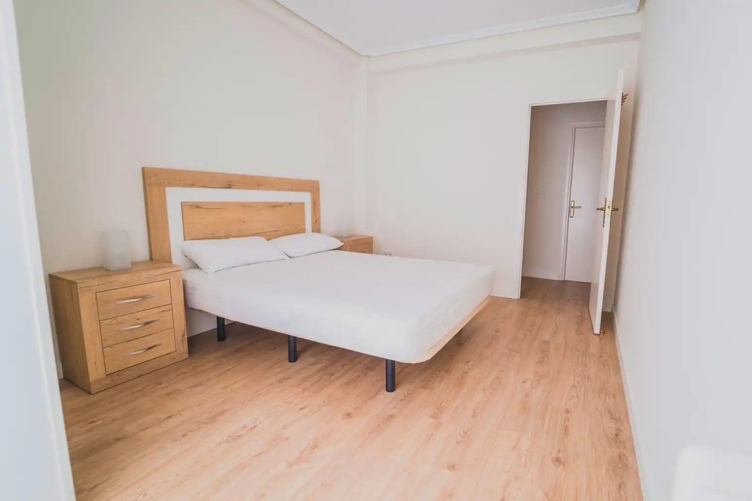 Bedroom of Flat for rent in Santander  with Heating, Parquet flooring and Furnished