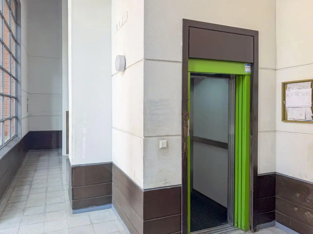Piso en venta en Madrid con Calefacción y Terraza