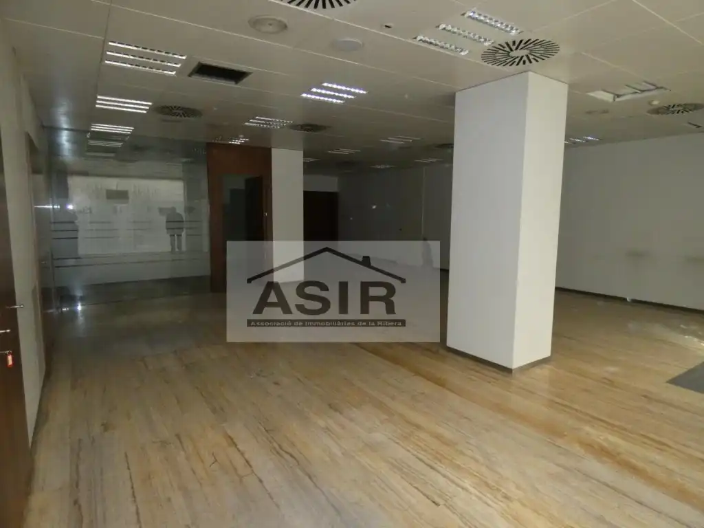 Gewerbefläche zur Miete in Casc Urbà, imagen 12
