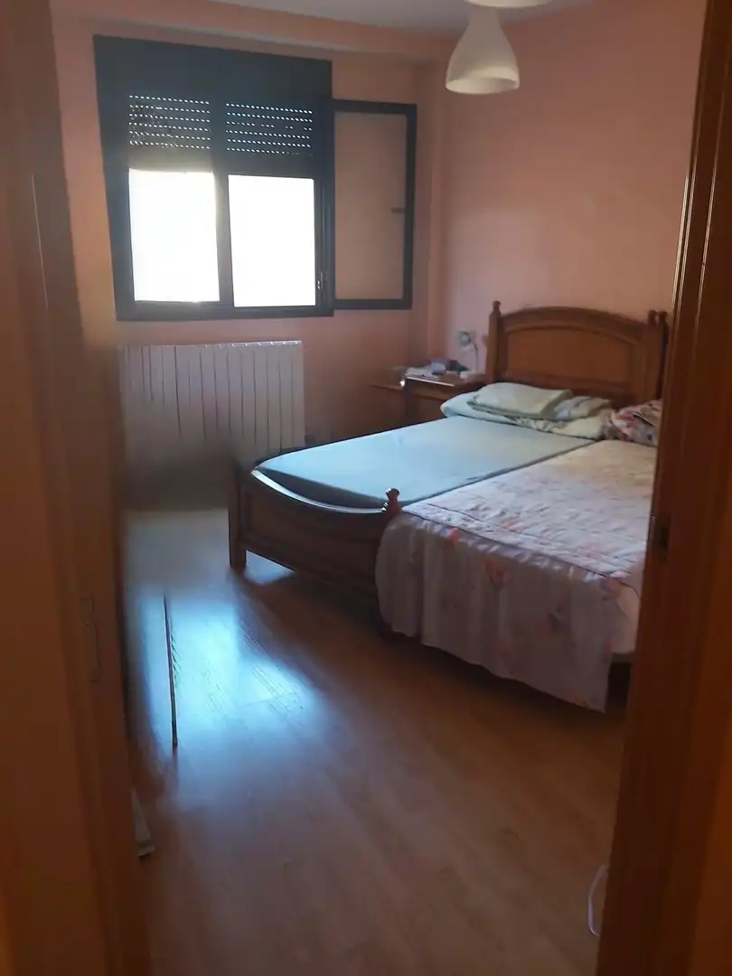 Schlafzimmer von Wohnung zum Verkauf in Pedrola mit Heizung, Parkett und Terrasse
