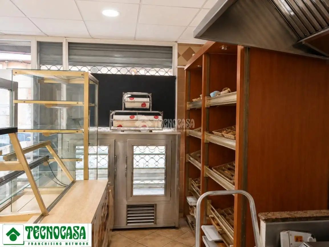 Local de alquiler en Manises con Aire acondicionado y Amueblado