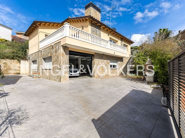 House with garden for sale in Sant Muç