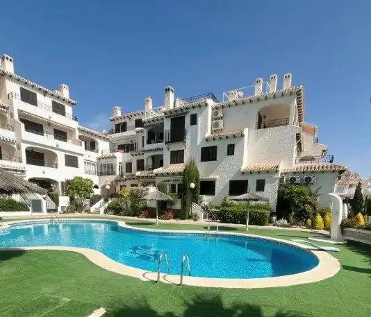 Apartament amb piscina en venda a Orihuela Costa
