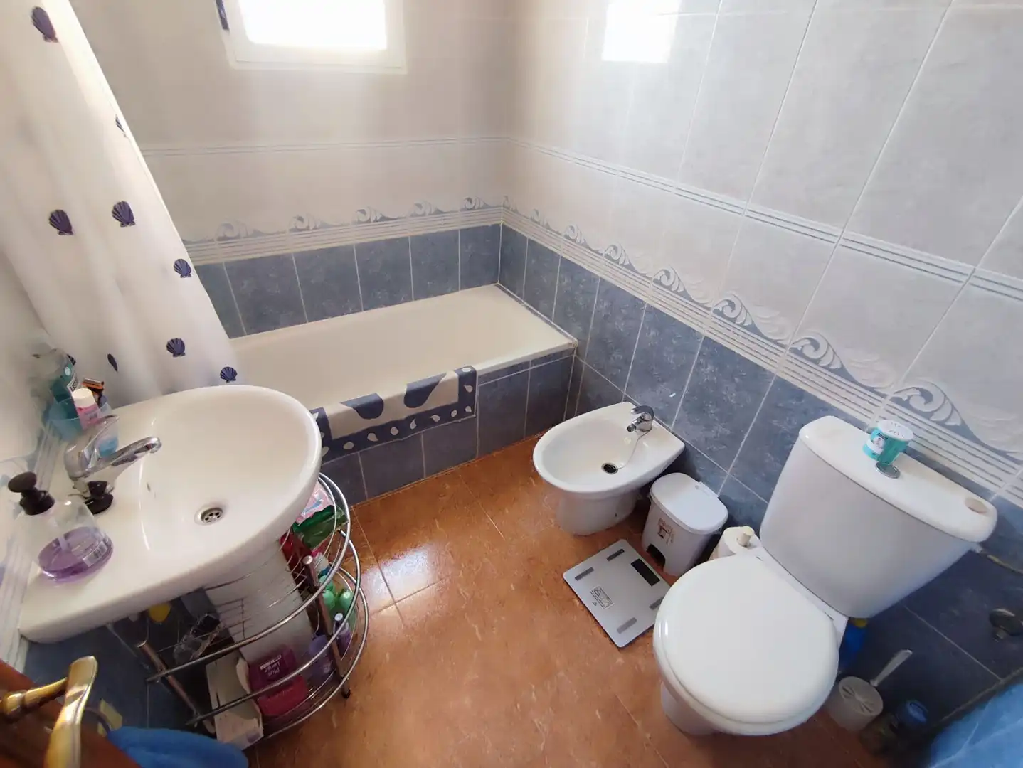 Badezimmer von Einfamilien-Reihenhaus zum Verkauf in Orihuela mit Klimaanlage, Terrasse und Möbliert