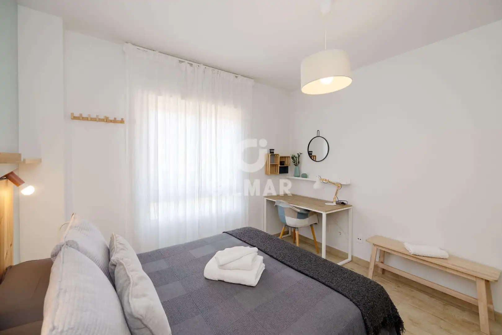 Dormitori de Apartament en venda en Estepona amb Calefacció, Jardí privat i Piscina