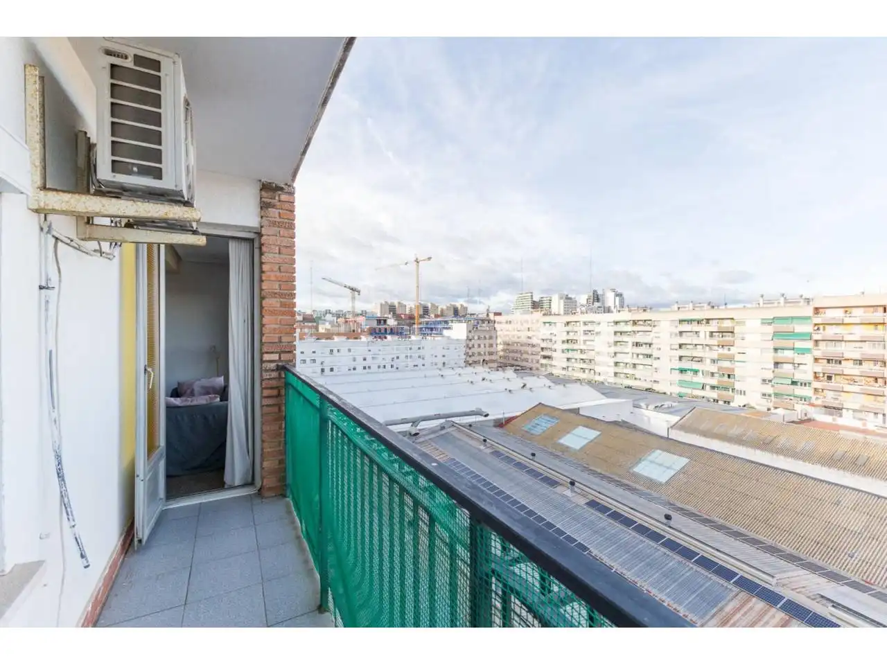 Habitación de Piso en venta en Valencia con Aire acondicionado y Balcón