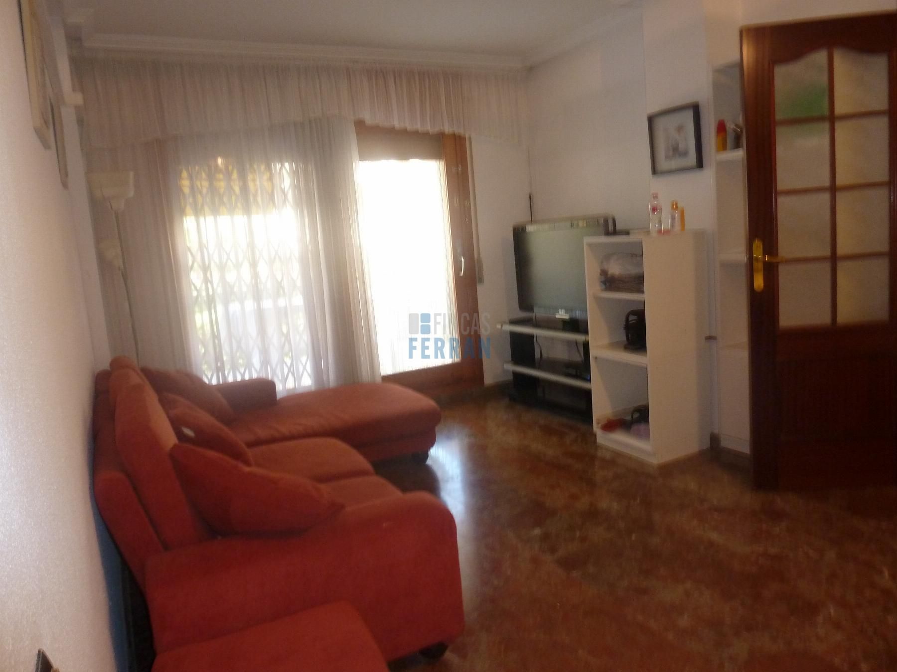 Sala d'estar de Planta baixa en venda en Calafell amb Terrassa i Piscina comunitària