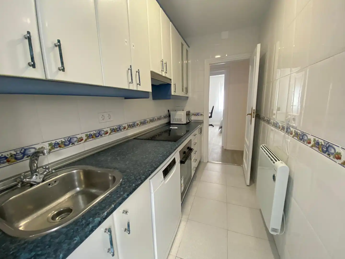 Room in Calle del Oasis, 4, Villaverde Alto