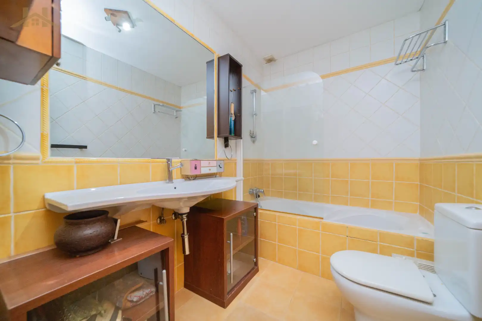Baño de Casa adosada en venta en Villaviciosa de Odón con Aire acondicionado, Calefacción y Amueblado