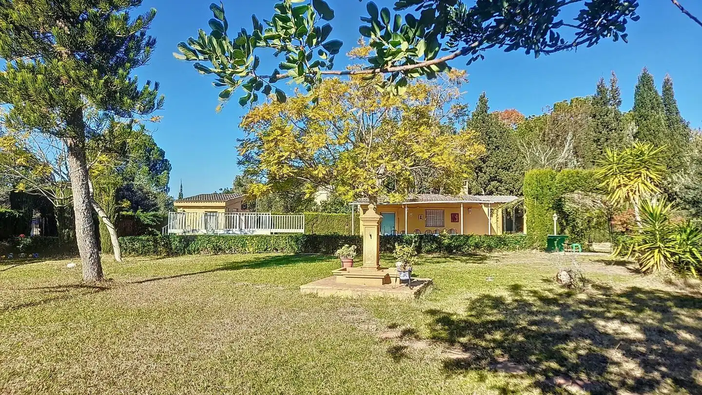 Außenansicht von Country house zum Verkauf in Bétera mit Privatgarten, Abstellraum und Schwimmbad